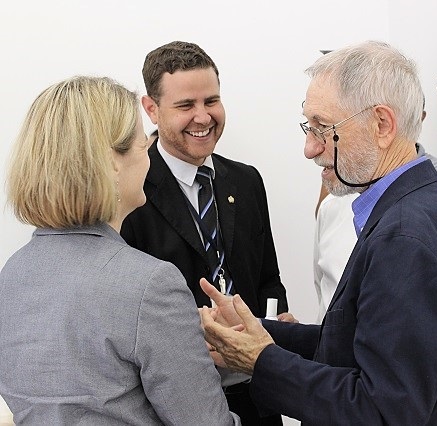 Dra. Cheryl Nixon, Dr. Diego Menezes e Dr. James Ito-Adler